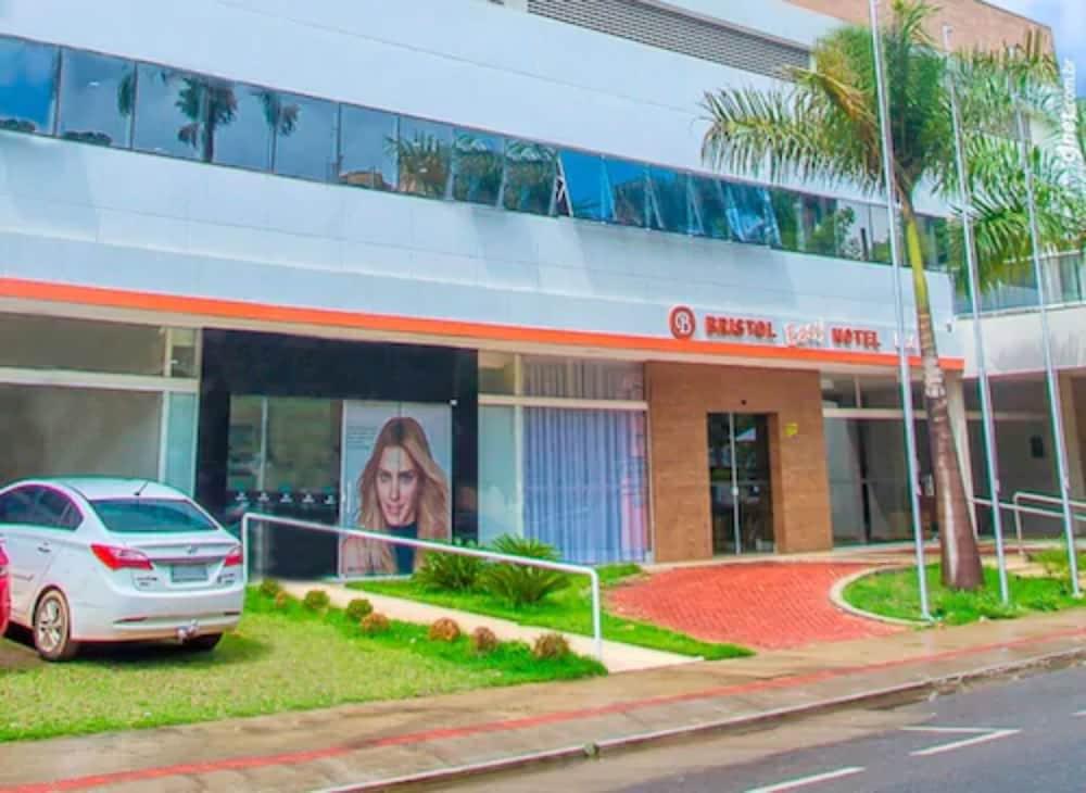 Bristol Easy Uba Hotel Zewnętrze zdjęcie